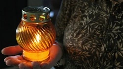 В новооскольские храмы доставили частицу Благодатного огня