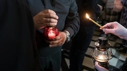  Зажечь сердце каждого. Благодатный огонь в Белгородскую область доставят многодетные мамы