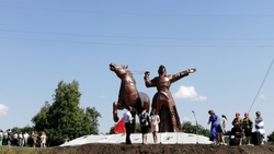 «Тропа здоровья» и спортивная площадка появятся в парке села Великомихайловка