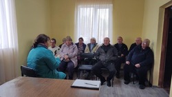 Представители администрации Новооскольского округа встретились с жителями хутора Жилин