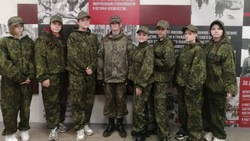 Новооскольские школьницы отправились на сборы в военно-патриотический лагерь «Воин»