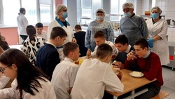Совет депутатов Новооскольского городского округа оценил качество горячего питания в школах