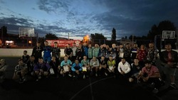 Новооскольцы провели итоговые игры турнира по мини-футболу среди дворовых команд 