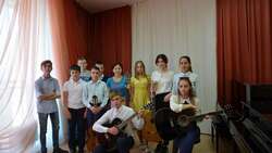 Концерт учащихся народного отделения «Золотые хиты эстрады» прошёл в школе искусств