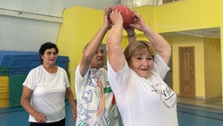 «С Днём рождения, любимый город!»: как новооскольские пенсионеры устроили спортивный праздник