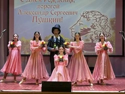 Фестиваль «Могучему дубу - души прекрасные порывы» прошёл в Прибрежном в десятый раз в день Пушкина