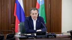 Вячеслав Гладков сообщил о планах правительства поддержать 300 проектов НКО